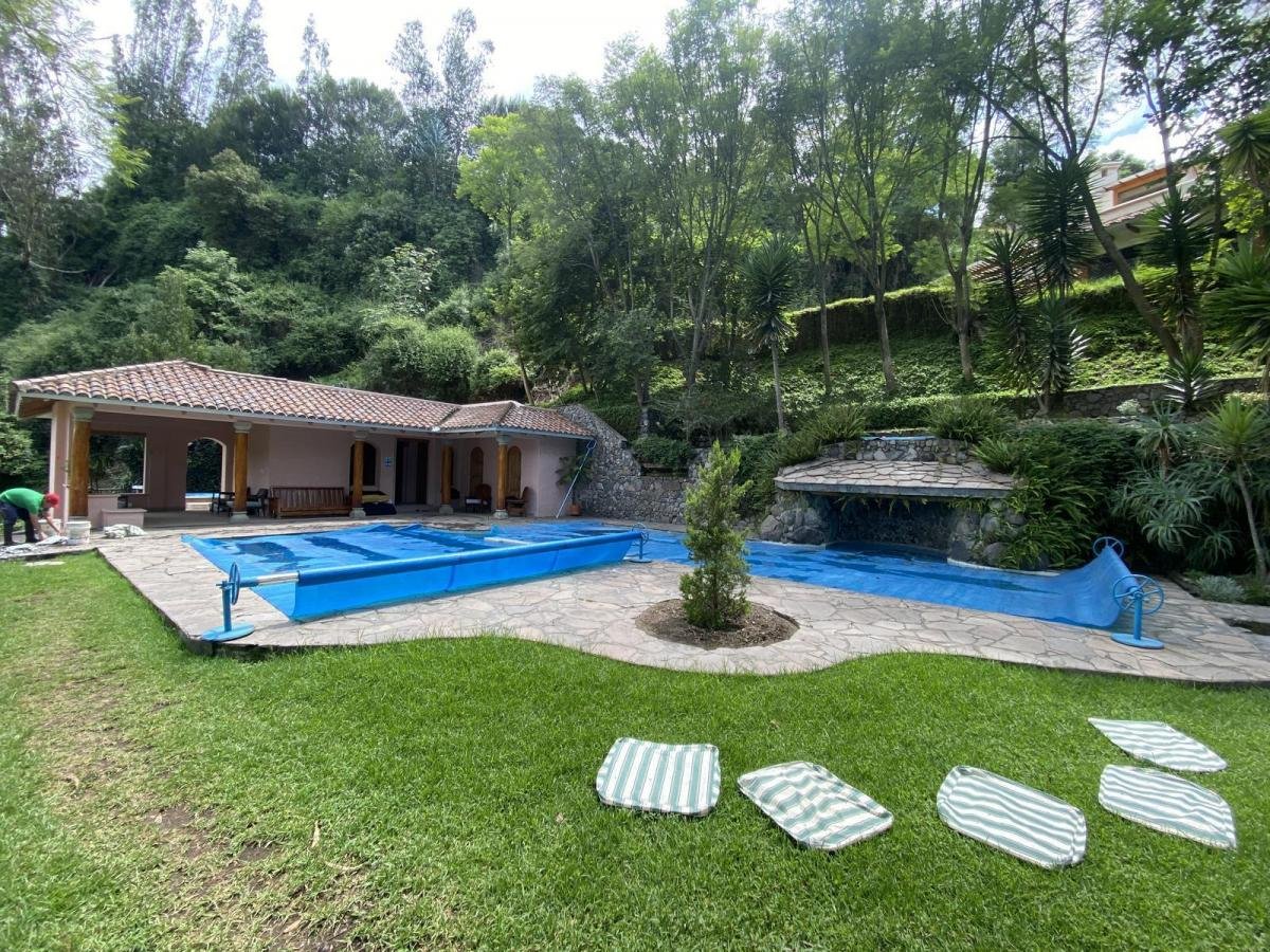Quito – Cumbayá – Casa Una Planta en Urbanización Pallares Meneses
